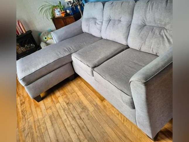 sofa sectionnel thumbnail 2