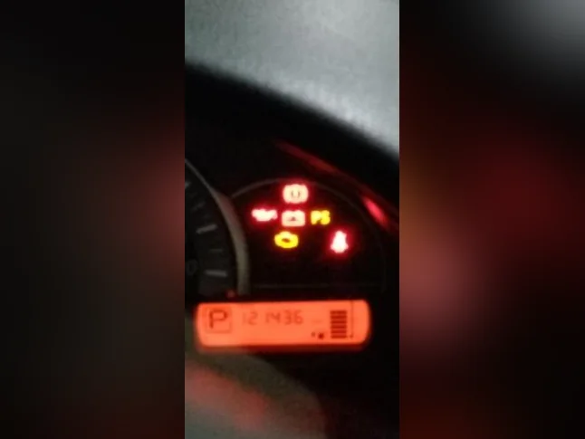 Nissan micra 2017 thumbnail 7