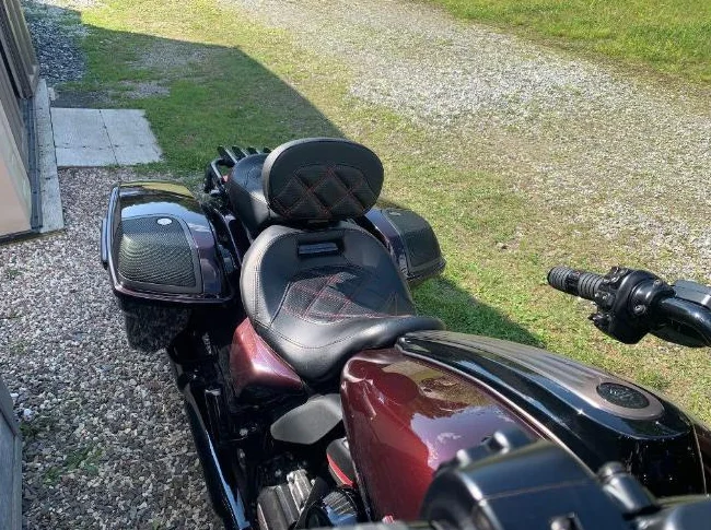 Harley Davidson Street Glide CVO 2019 thumbnail 4
