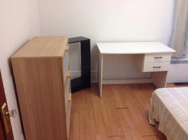 RDC Ground Floor  rue St-Denis Montreal thumbnail 5