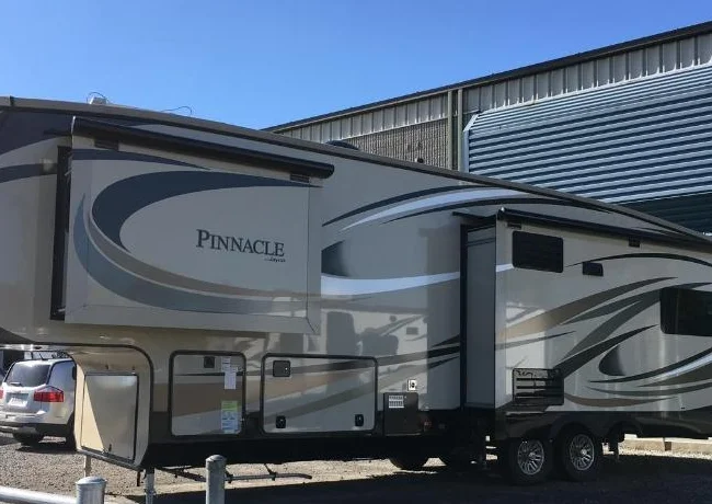 Caravane à sellette Jayco Pinnacle 2016 thumbnail 3