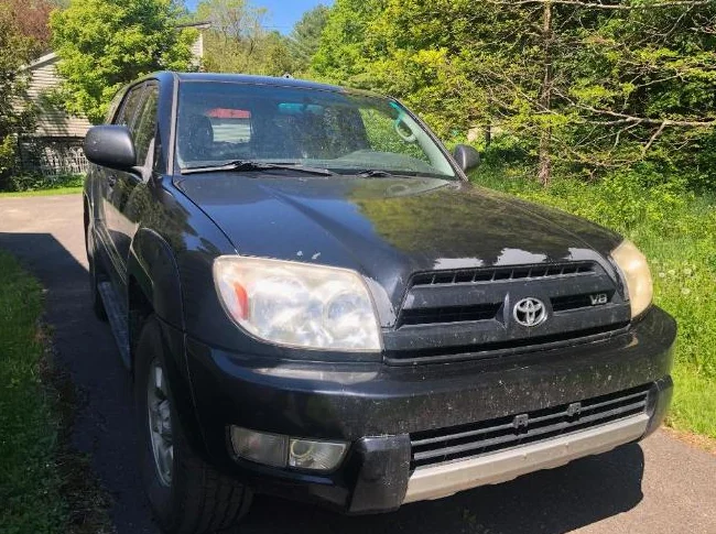 4runner, 2004, V8, 400km, entretien parfait, 8 pneus thumbnail 2