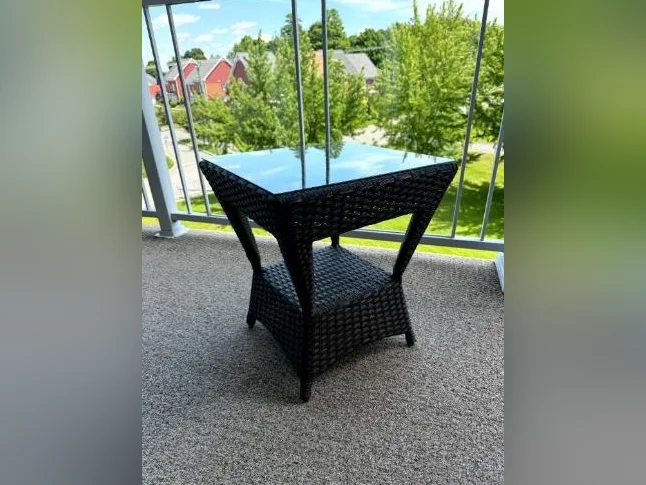Chaise pour patio ou galerie thumbnail 4