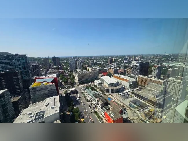 New 38th-floor Lease Transfer in Downtown Montreal thumbnail 7
