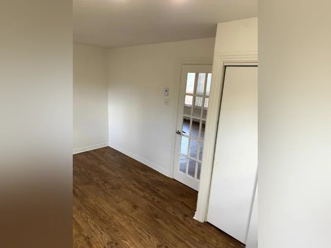 Logement 41/2 St-Sauveur thumbnail 5