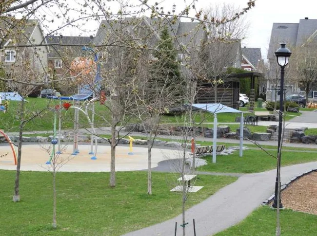 5 1/2 super Parc de Mont St-Hilaire et pres de la Gare thumbnail 4