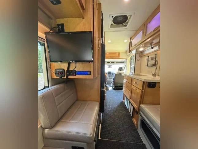 VR classe B Ford Transit Coachmen Beyond 2021 thumbnail 8