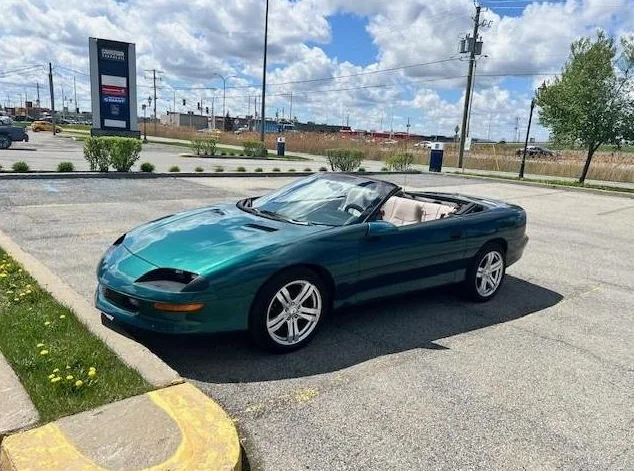 96 Camaro convertible V6 3.8L 5-vitesses manuelle 5-speed manual thumbnail 2