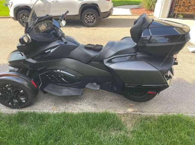 Spyder RT Limited 2022 thumbnail 2