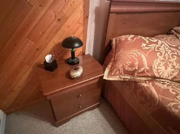 Set de chambre en bois avec matelas queen size thumbnail 3