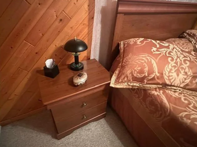 Set de chambre en bois avec matelas queen size thumbnail 2