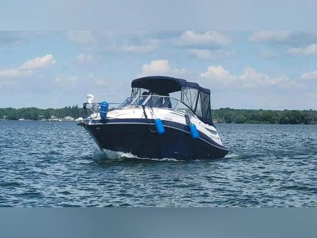 Bateau Cruiser Four Winns Vista 258