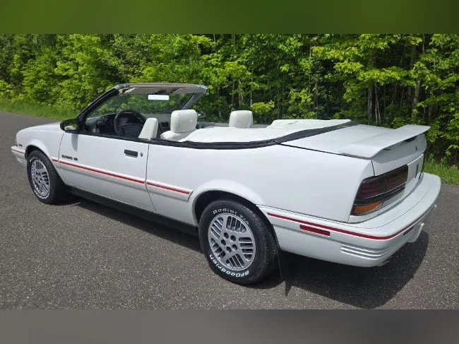 Pontiac Sunbird SE 1993 convertible thumbnail 3
