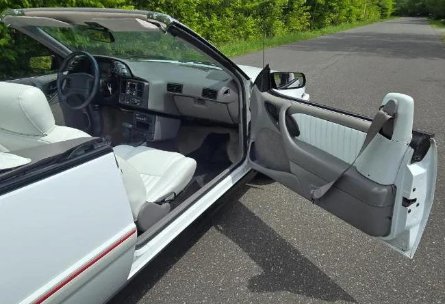 Pontiac Sunbird SE 1993 convertible thumbnail 6