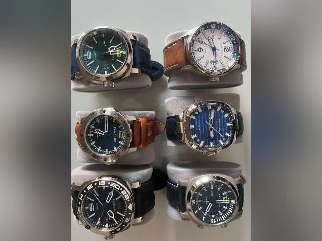Vends montres panzera