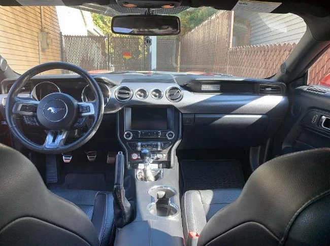 Superbe Mustang GT 2015 V8 5.0L Premium Performance Package avec plusieurs ajouts thumbnail 10