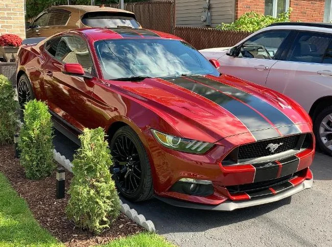 Superbe Mustang GT 2015 V8 5.0L Premium Performance Package avec plusieurs ajouts thumbnail 3