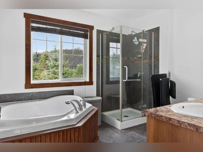 Belle maison de ville à louer Mont-Tremblant - long terme thumbnail 6