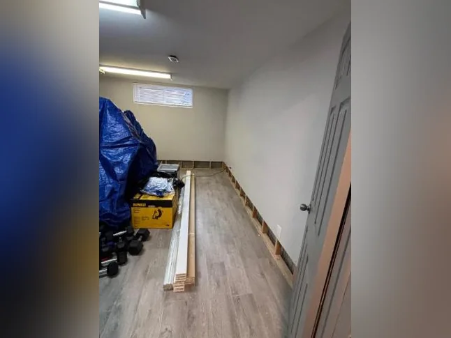 Draywall Repair, Taping, Plastering & Painting thumbnail 4