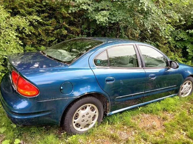 oldsmobile allero 2001 thumbnail 2