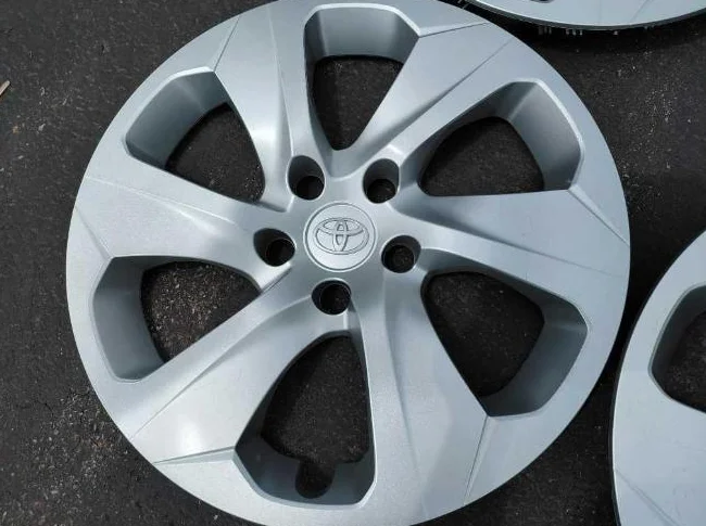 Enjoliveurs Toyota 17 po. (4) thumbnail 2