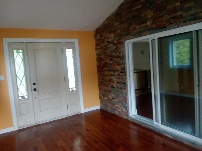 À LOUER (1200$/mois) OU À VENDRE (200 000$) - TRÈS BELLE MAISON AU LAC MINOUCHE À SAINT-ULRIC thumbnail 3