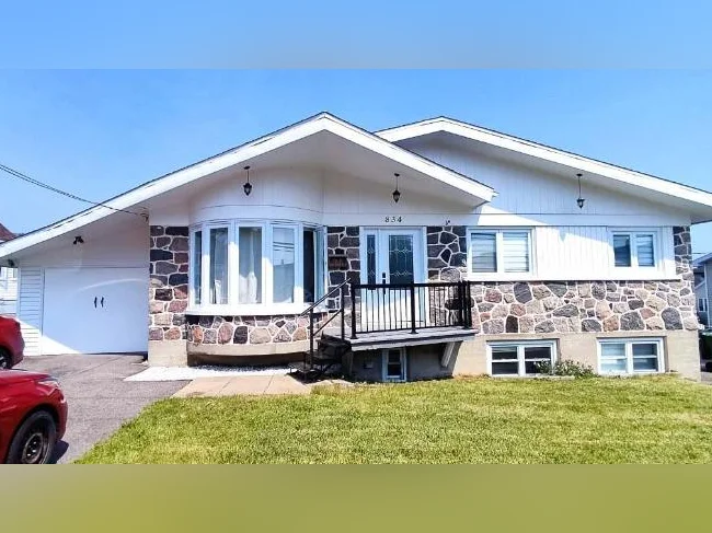 Grand 5 ½ lumineux à Charlesbourg – Disponible 1er juillet !