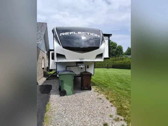 Fifthwheel 2021 Grand Design Reflecion 337RLS thumbnail 10