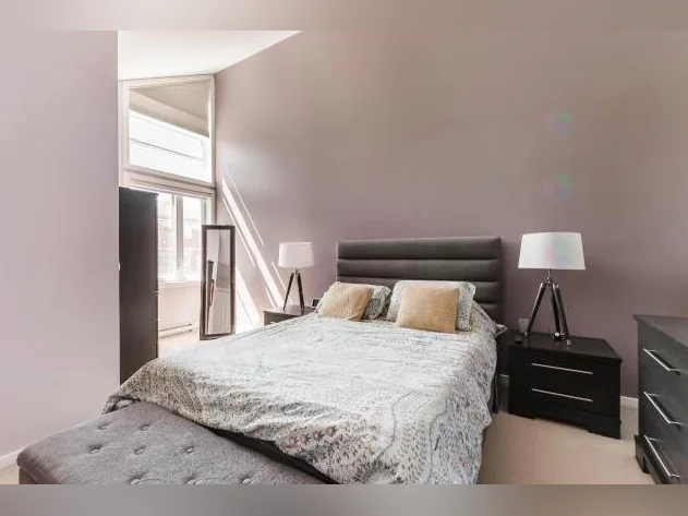 Condo 4 1/2 SUR ÉTAGES + Garage thumbnail 6