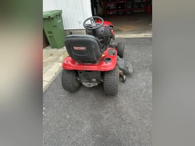 Tracteur à gazon thumbnail 4