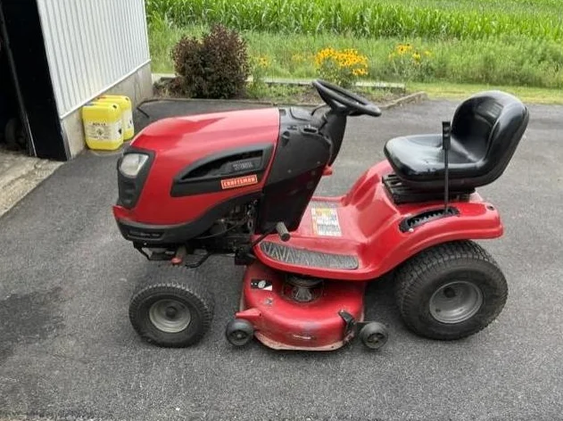 Tracteur à gazon
