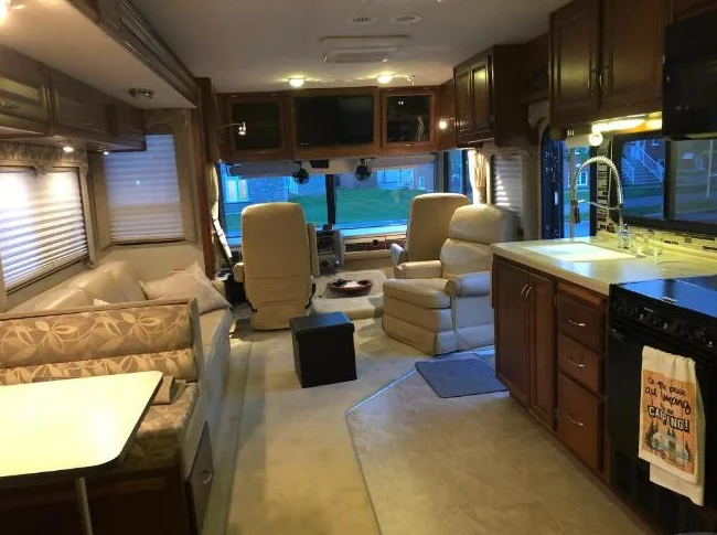 Motorisé Fleetwood Bounder 35E thumbnail 4
