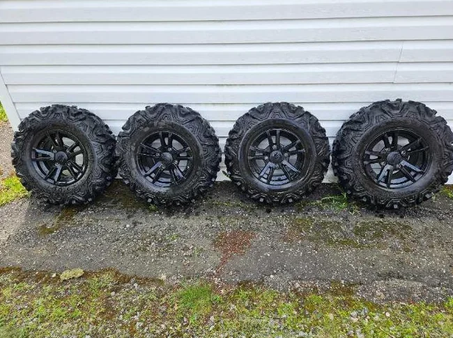 4 ROUES COMPLETES CLOUTEES DE VTT thumbnail 3
