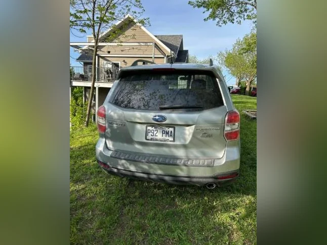Subaru forester Touring thumbnail 3