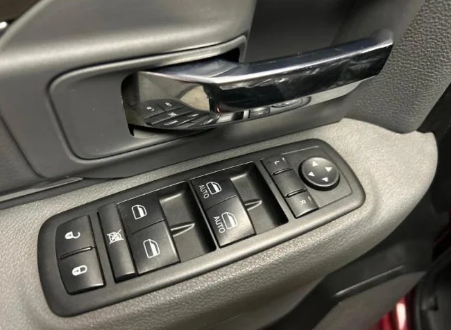 SUCCESSION 2014 Ram 1500 4X4 V6 Panastar thumbnail 10