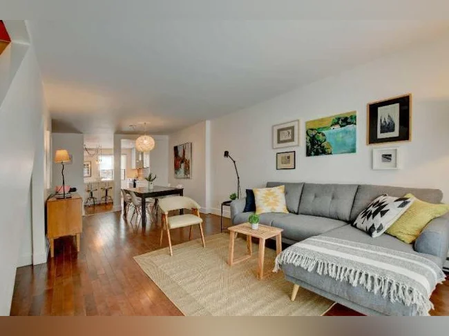 Magnifique 5½ meublé • 3 chambres • Centre-ville • Tout inclus thumbnail 4