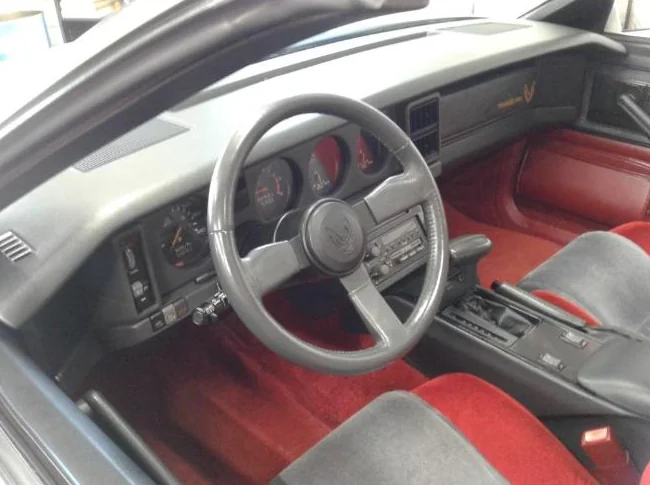 Pontiac Trans Am Firebird T-tops 1985 thumbnail 4
