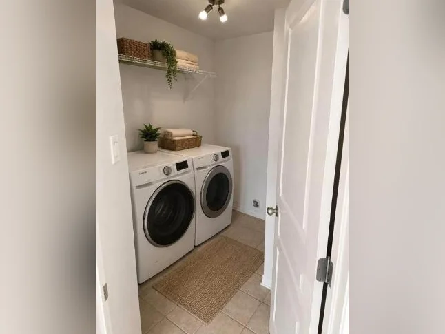 Condo/Appartment thumbnail 6