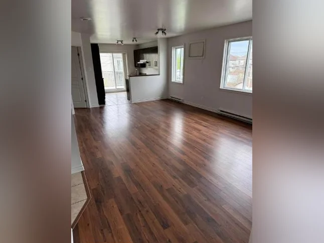 Condo/Appartment thumbnail 3