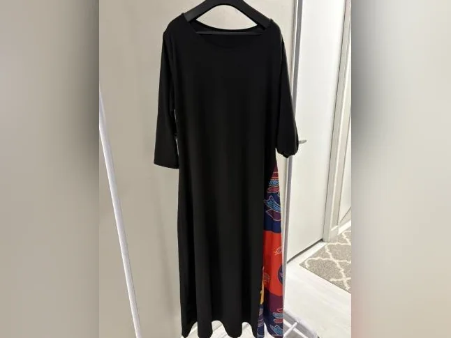 Robe longue noire thumbnail 2