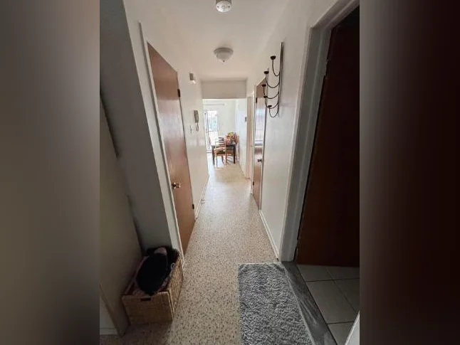 5 1/2 à louer / for rent- St Leonard, facing Park Garibaldi