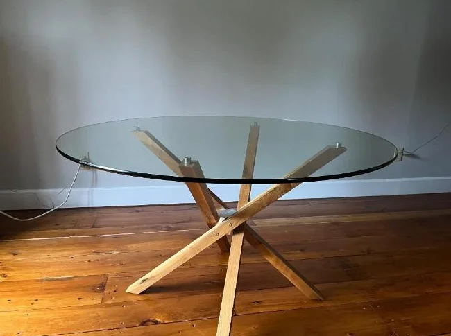 Table de salle à dîner en verre