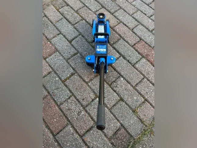 Cric rouleur hydraulique 2 tonnes