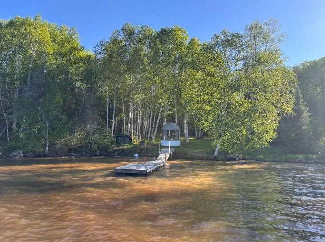chalet a vendre a la baie carrière thumbnail 5