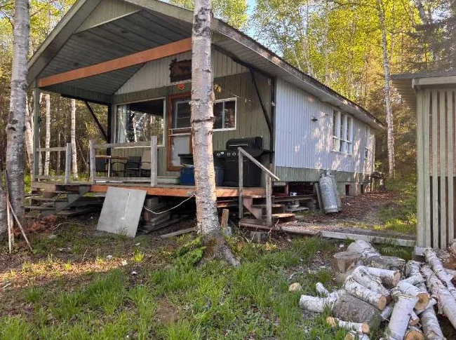 chalet a vendre a la baie carrière thumbnail 10