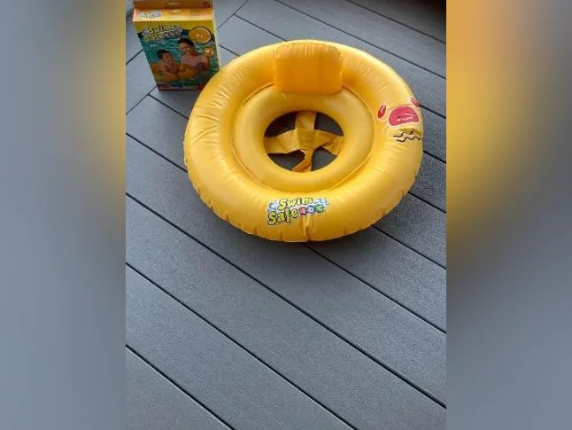 Siège bébé flottant (1 an à 2 ans)