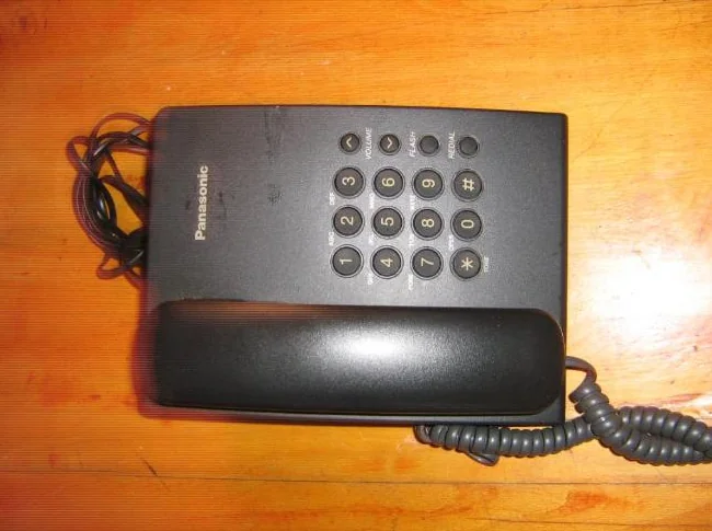 Téléphone de table pour la maison de marque Panasonic