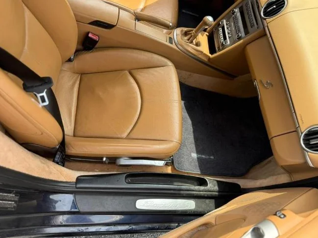 Porsche Boxster. S. 3.2 litres. 6 speed thumbnail 4