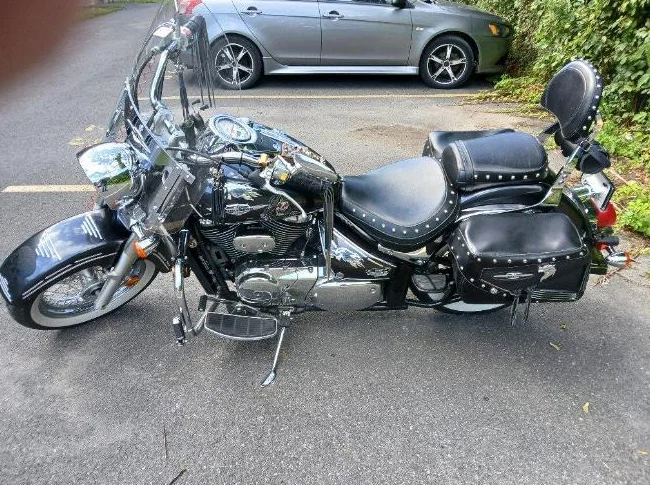 suzuki boulevard thumbnail 2