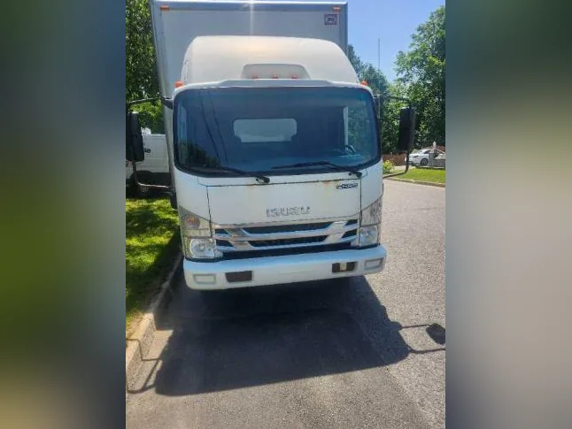 Camion 20' Isuzu thumbnail 2